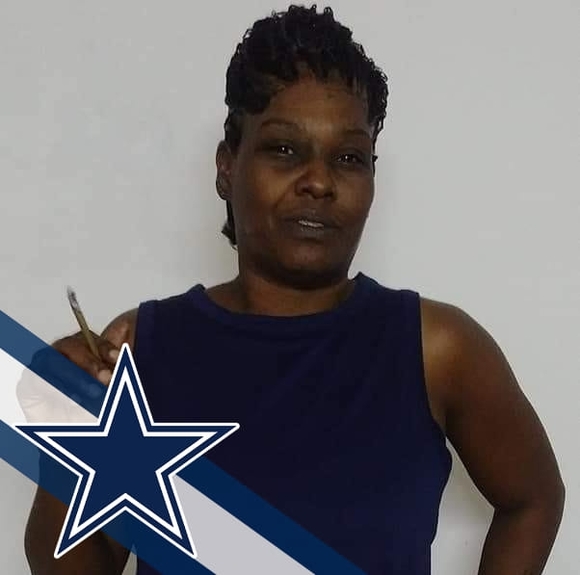 Meet your Posher, Vicky - Picture 1 of 1